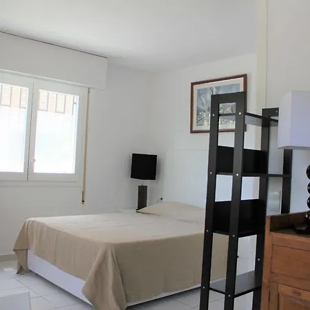 Hotell Globos 2*